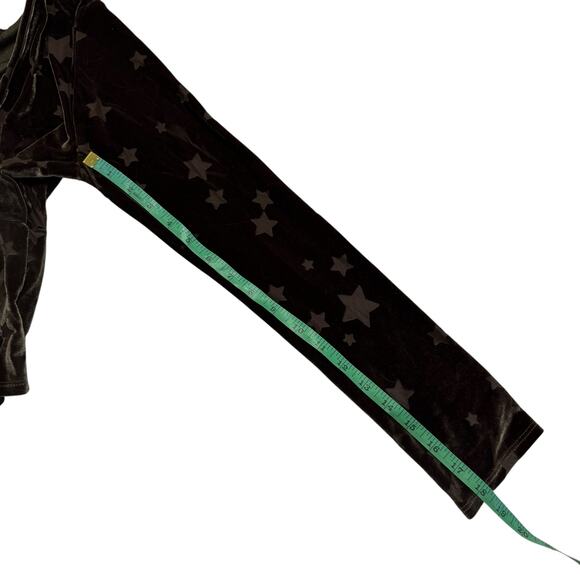 OUT FROM UNDER Urban Outfitters Green Stars Velvet Crop Tie Front Top Sz Medium - Picture 10 of 10